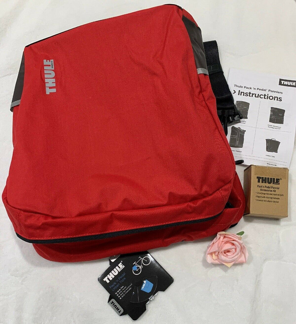 Thule Pack 'n Pedal Urban Tote waterproof bike bag with mounting bracket and strap – 26.5L capacity