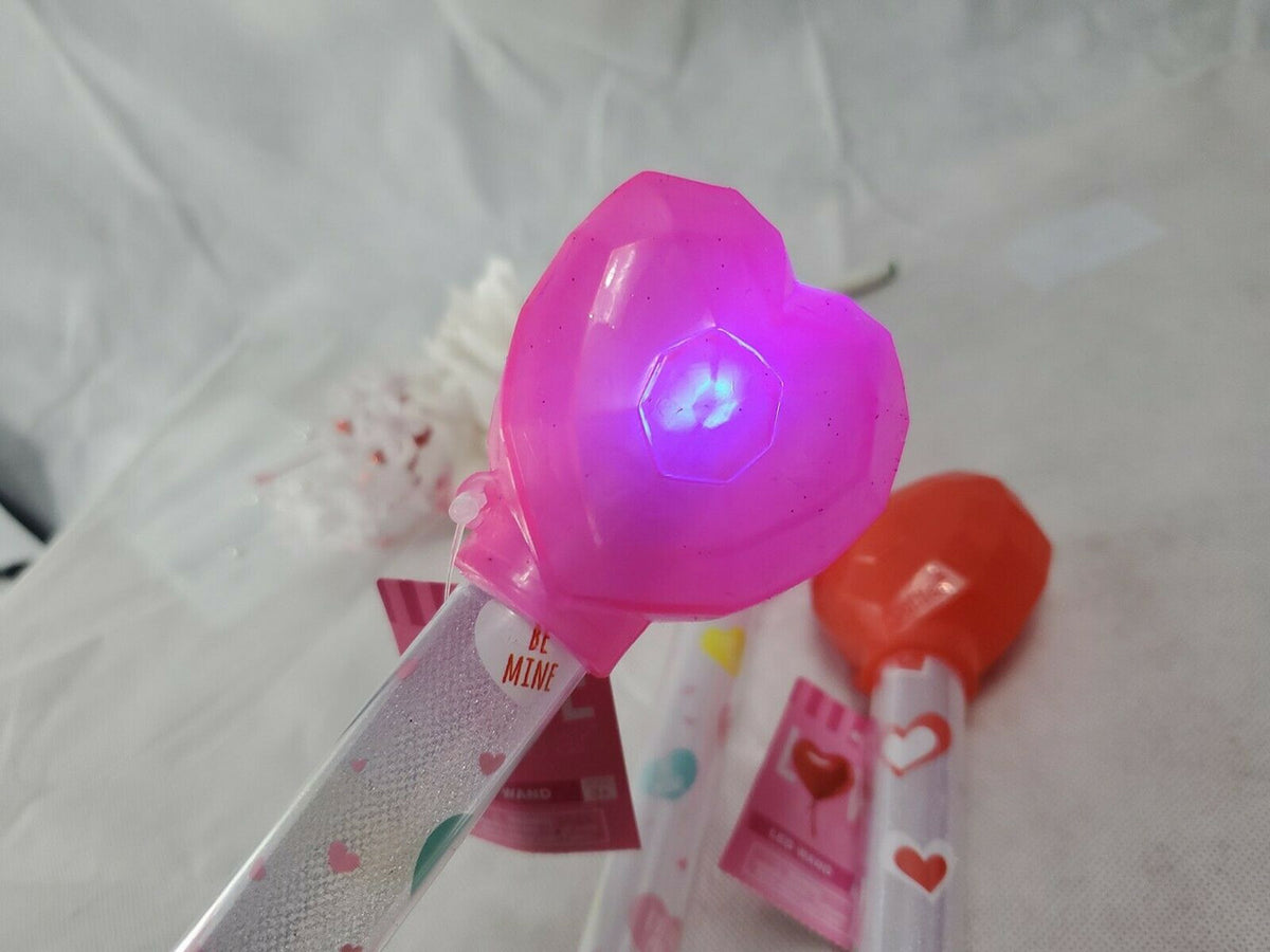 VALENTINE'S DAY In The Air LED WAND Lot of 3 wands 3+
