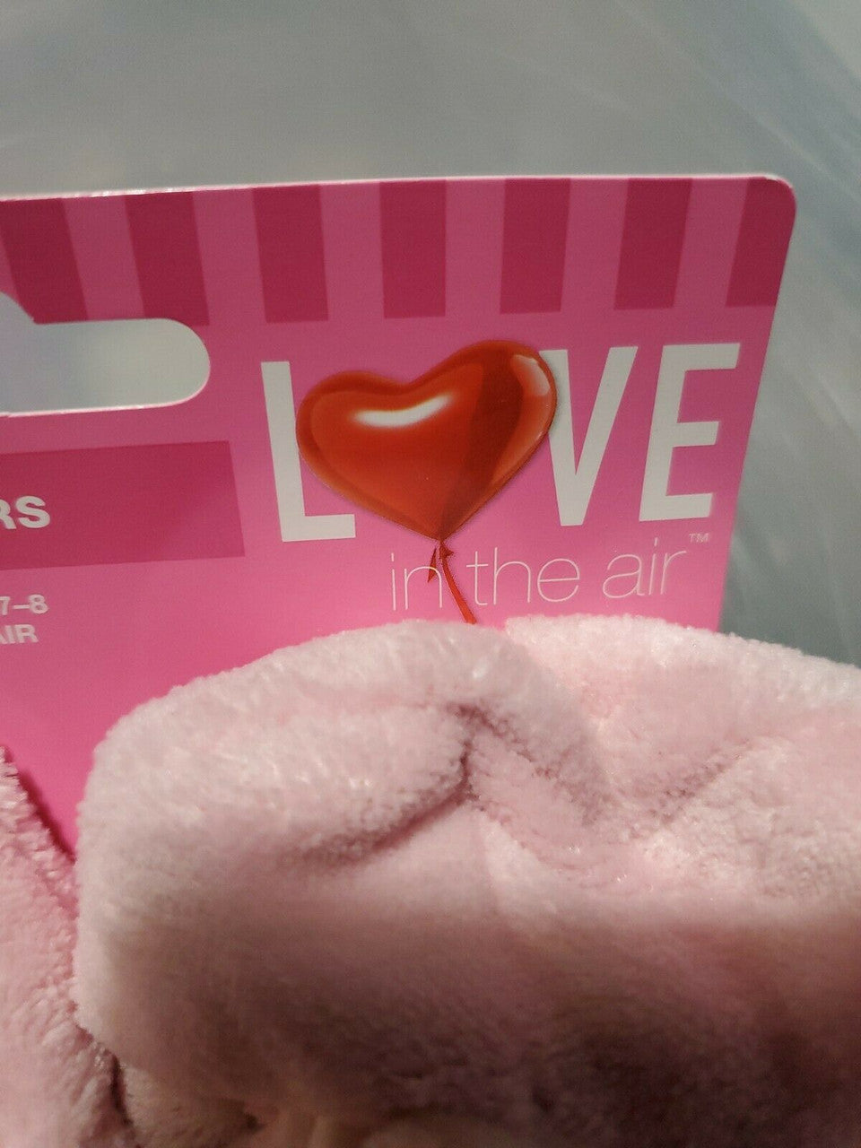 "Love in the Air" Soft pink Indoor Slippers Girl Women Shoe Size 7/8