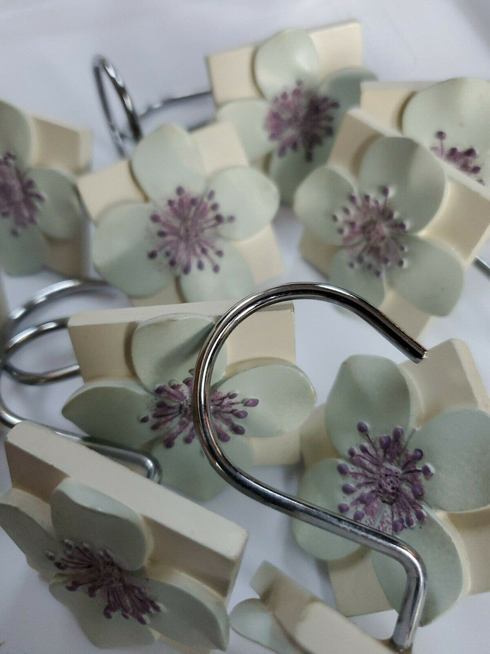 Set Of 12 Flowers Shower Hooks Cute unbranded