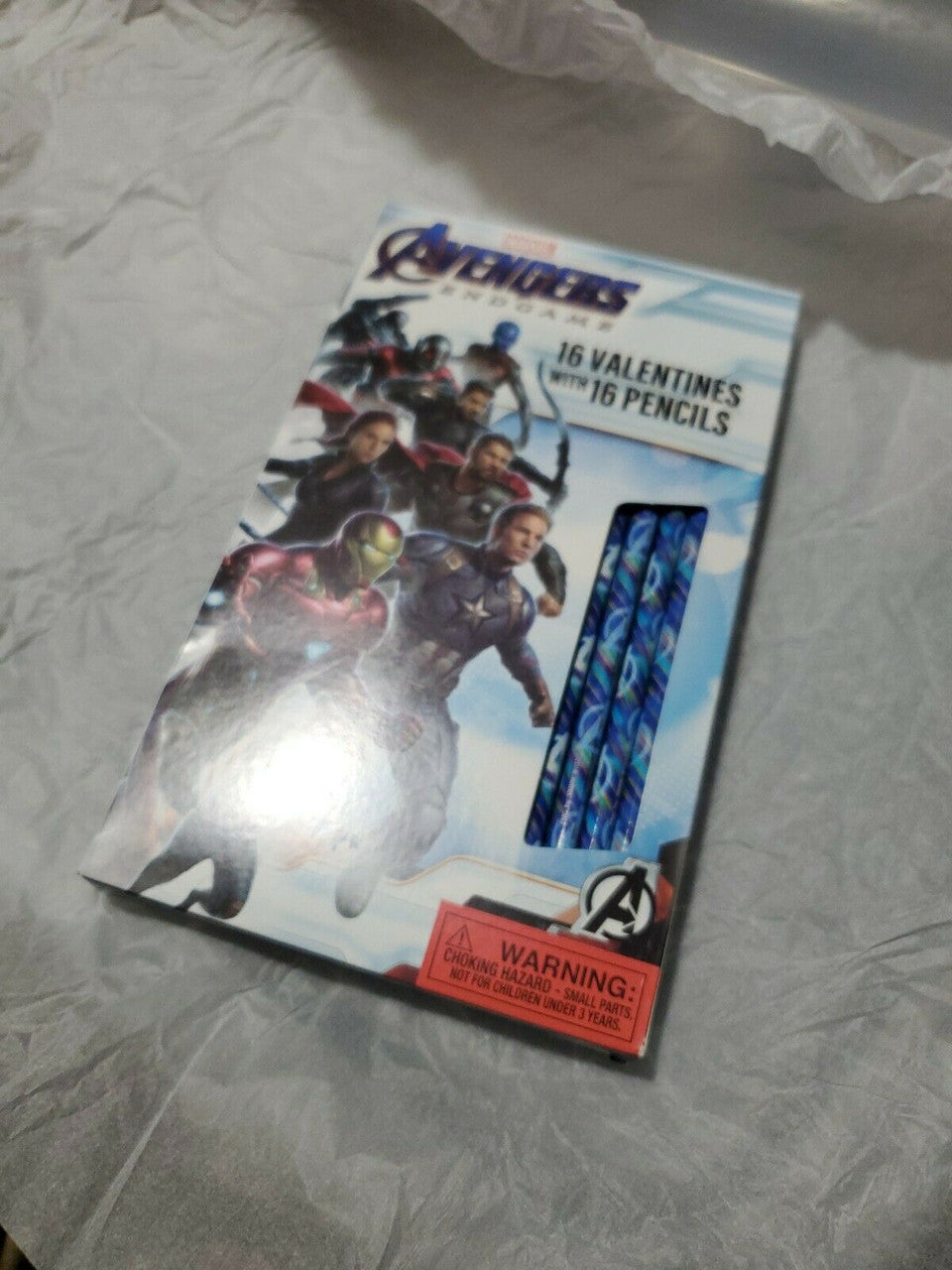 Marvel AVENGERS  Endgame 16 Valentines with 16 Pencils