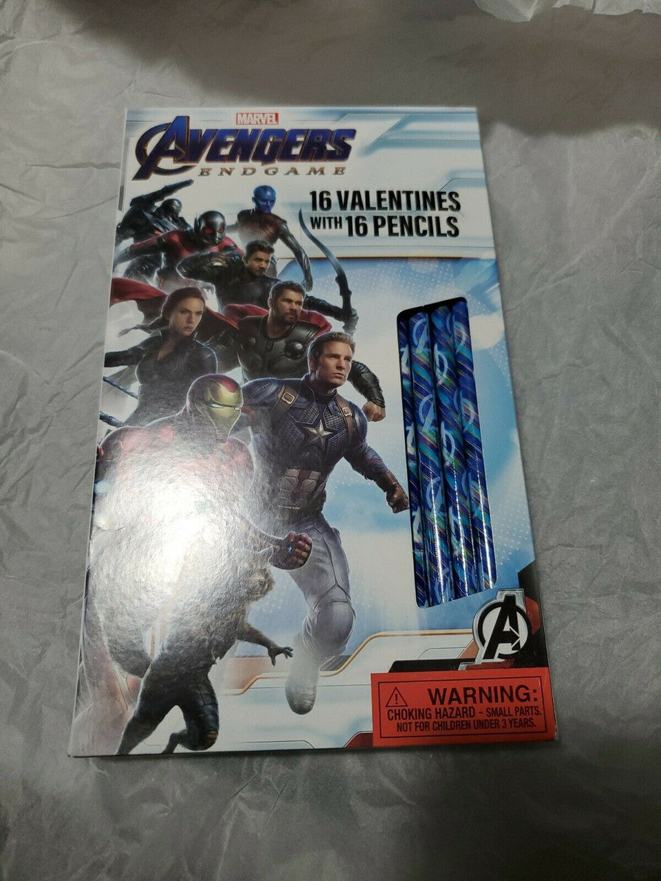 Marvel AVENGERS  Endgame 16 Valentines with 16 Pencils