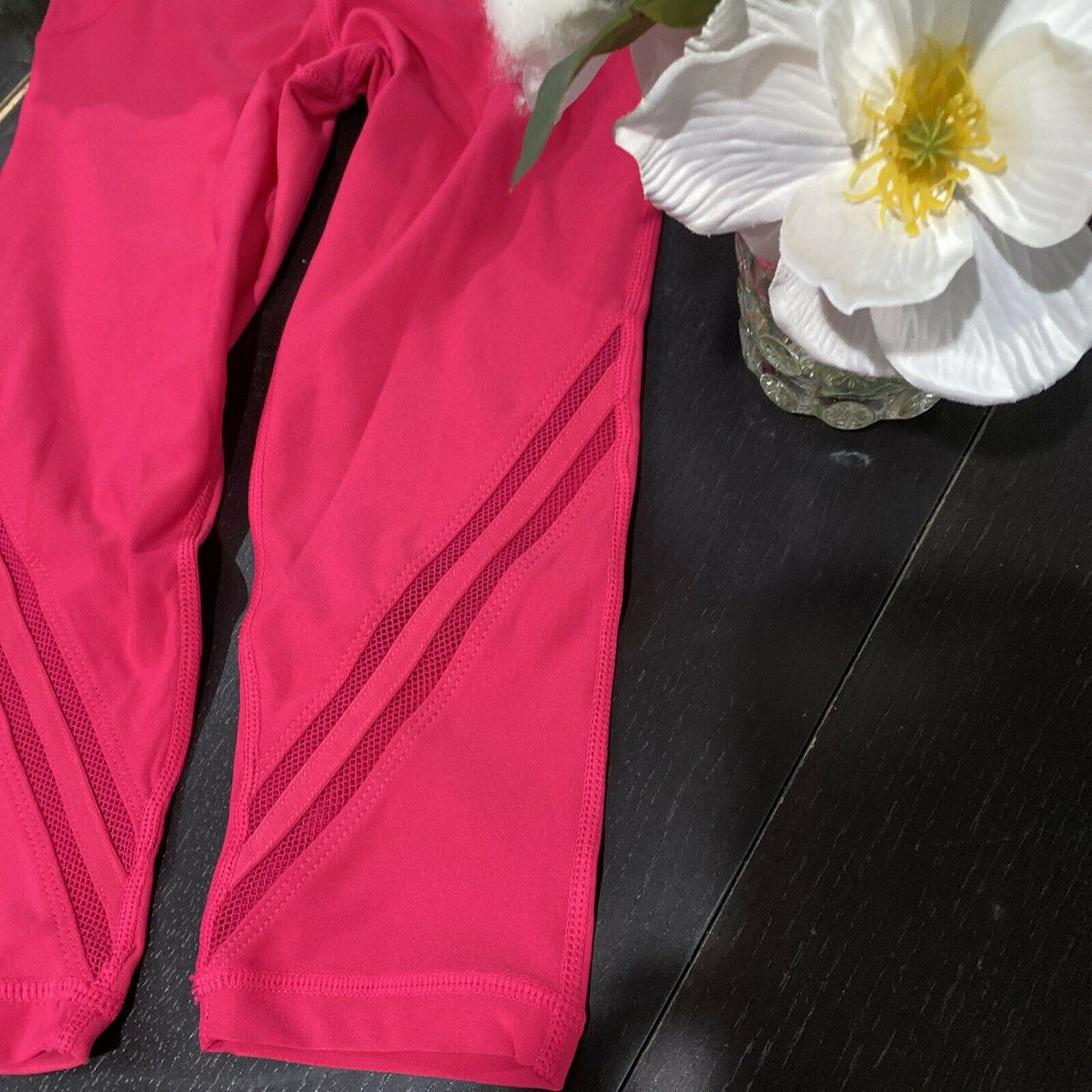 90 Degree Prove Them Wrong Girls S (7/8) Rubine Red Fishnet Tape Capri Joggers