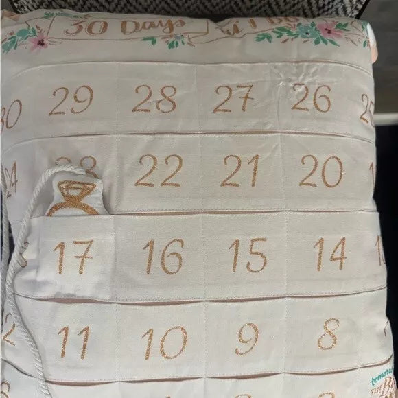 Wedding Countdown Calendar Pillow – “30 Days Till I Do” | 20"x20" Decorative Gift for Bride-to-Be